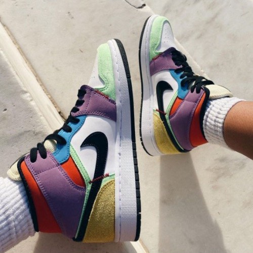 Nike Air Jordan 1 Mid SE Multicolor Bílý/Černá/Lightbulb/ Ora Běžné boty CW1140 100 AJ1 Tenisky